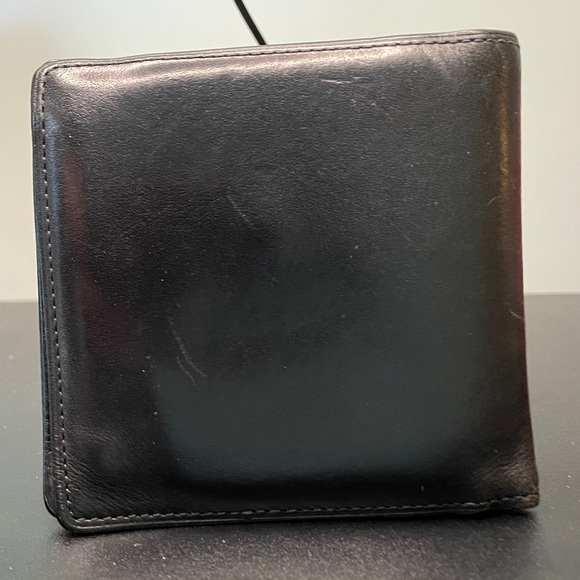 Vintage Louis Vuitton Bifold Wallet - Authentic - Picture 2 of 9